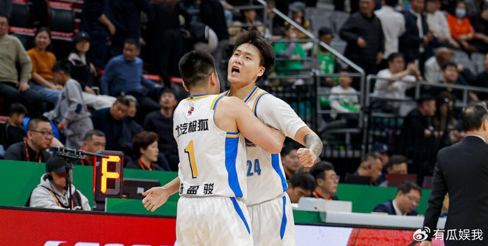 OD体育官网-狂飙9记三分轰60分6助!男篮双后卫杀红眼:赵睿砍34分斩杀辽篮|辽宁队|北京队|赵继伟|三分球|北京首钢_新浪体育_新浪新闻